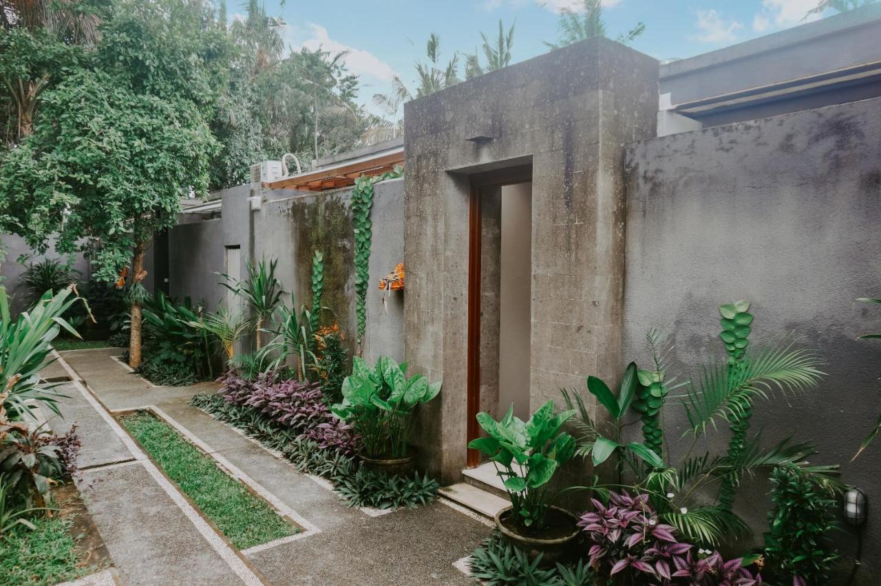 Anggira Villa Ubud Экстерьер фото