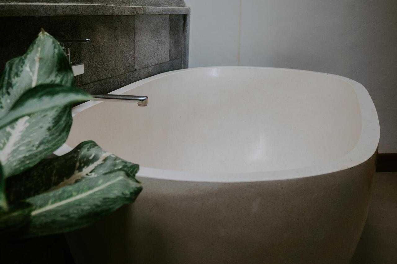 Anggira Villa Ubud Экстерьер фото