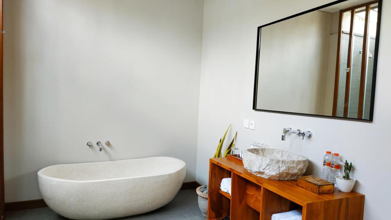 Anggira Villa Ubud Экстерьер фото